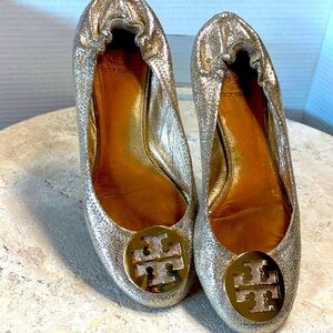 Tory Burch Gold Metallic Glitter Loafers, Size 8.5